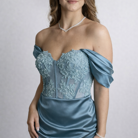 AZUR - Robe de cocktail satinée en col bardot